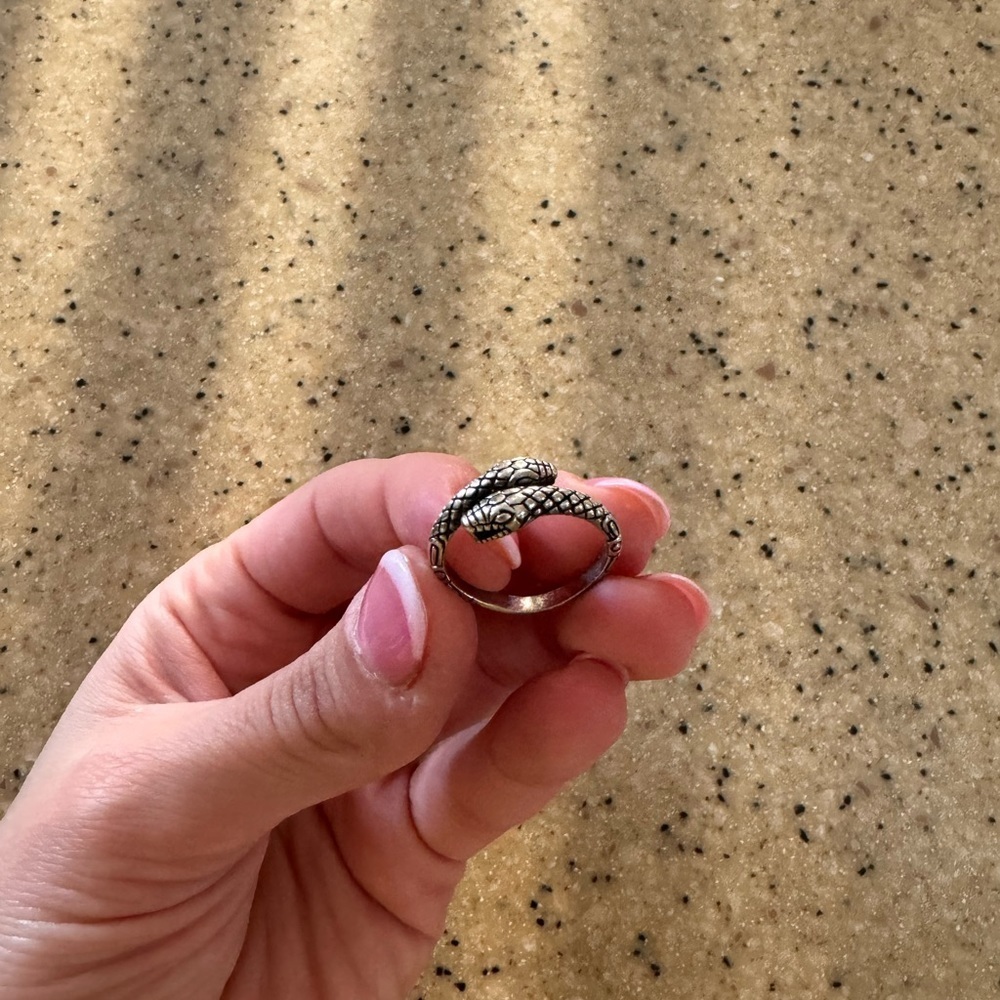 snake ring - Picture 2 of 6